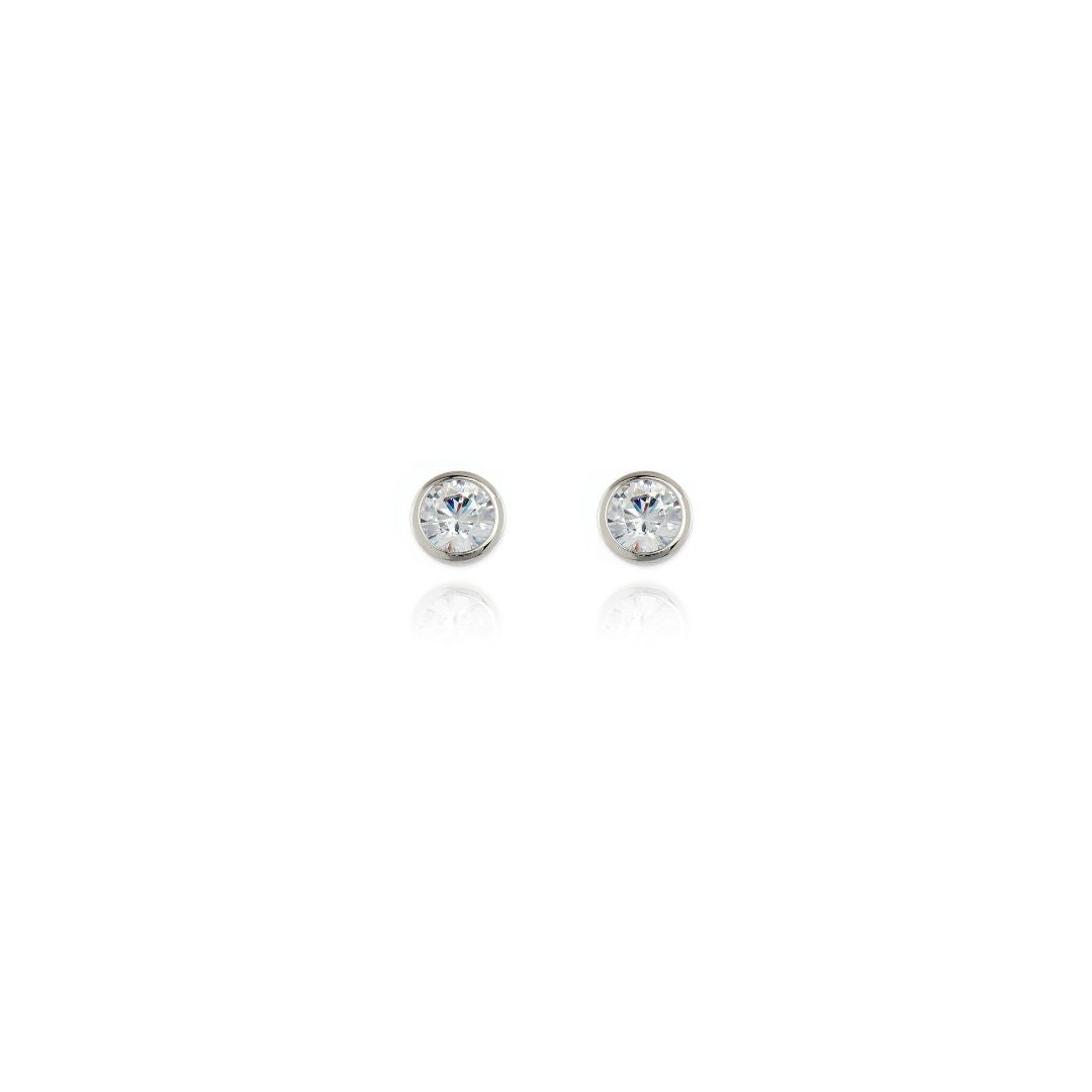 Cachet Hatsu 0.7cm Pierced Earrings - Platinum